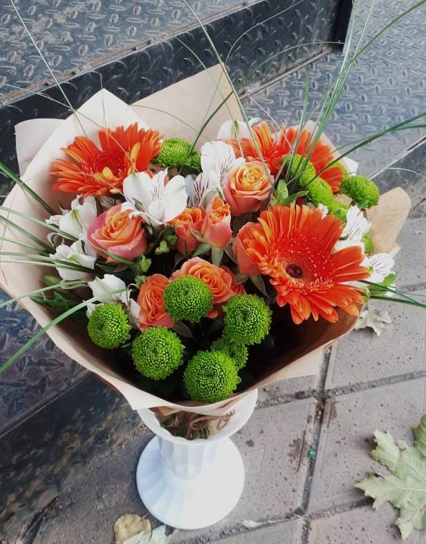 Букет цветов из: Герберы, Хризантемы, Альстромерии и Розы в Мошенское