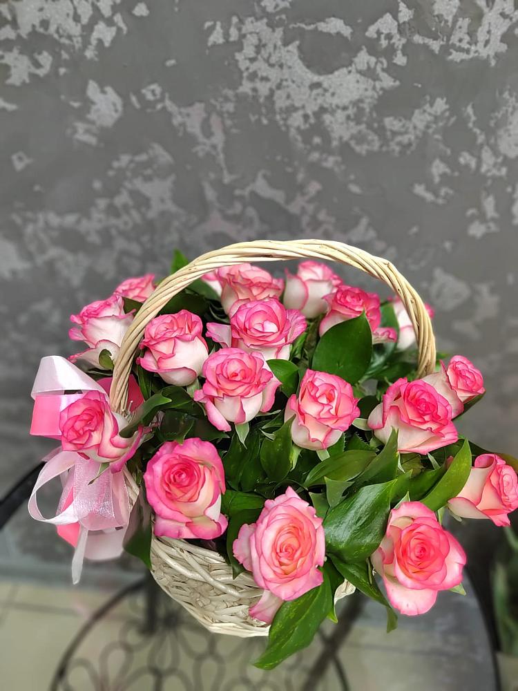 Цветочная композиция из Розы в корзине в Мошенское