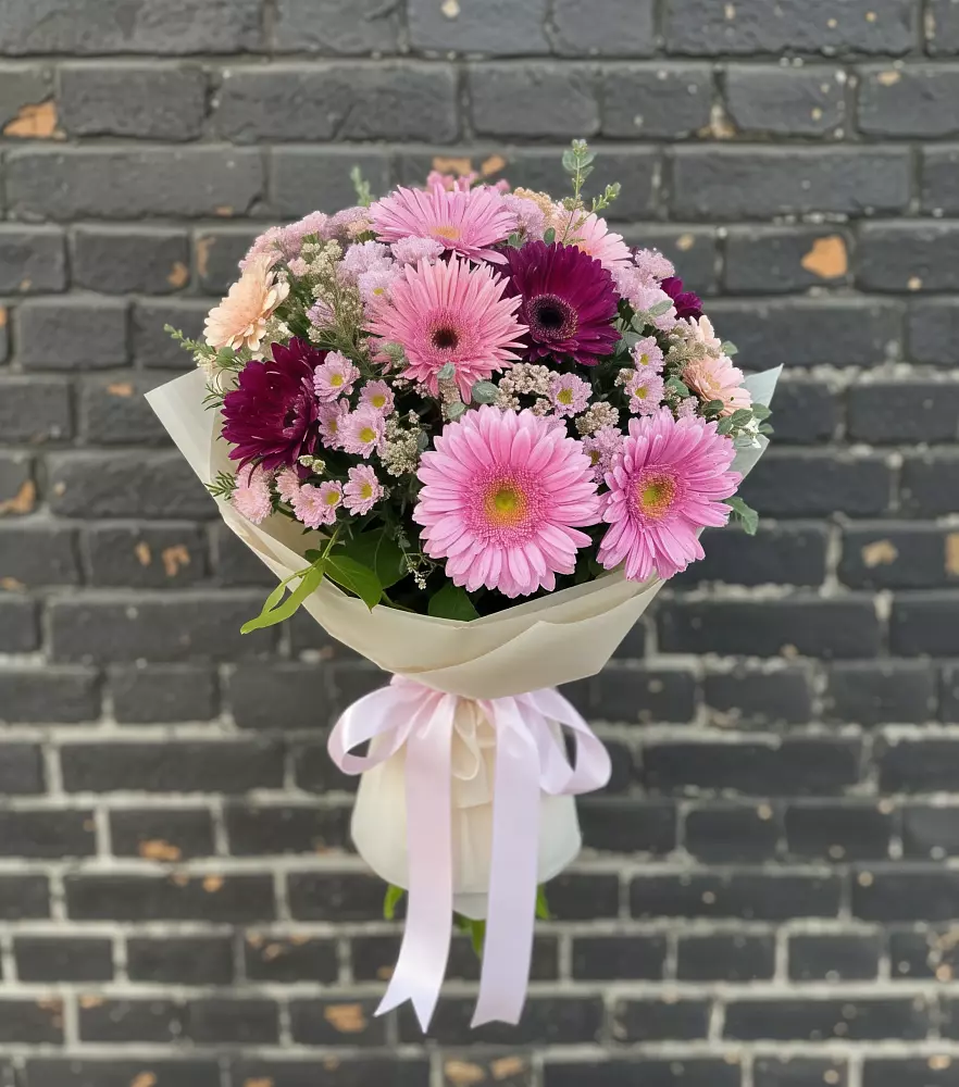 Букет цветов из: Герберы и Хризантемы в Мошенское