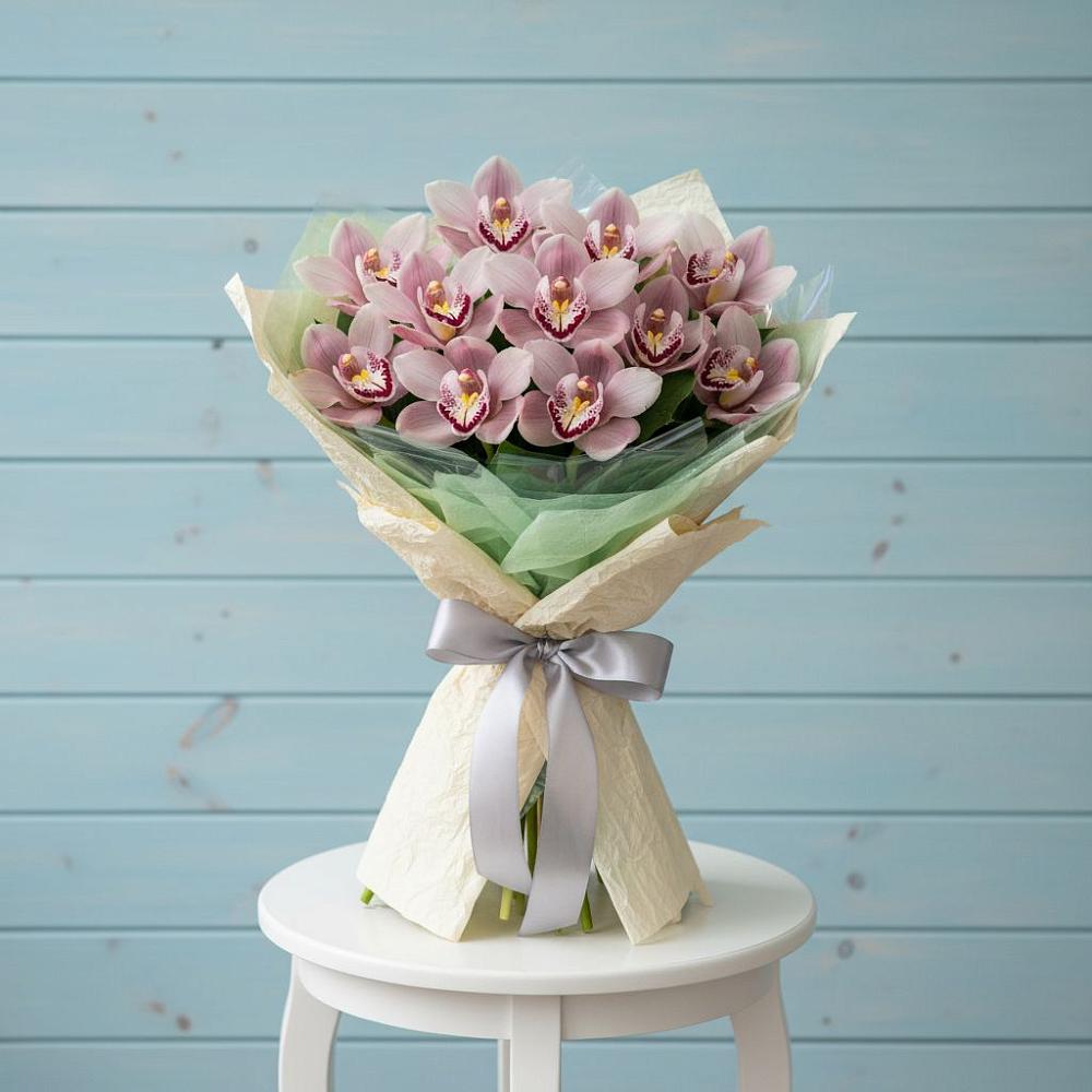 Букет цветов из: Орхидеи и Розы в Мошенское