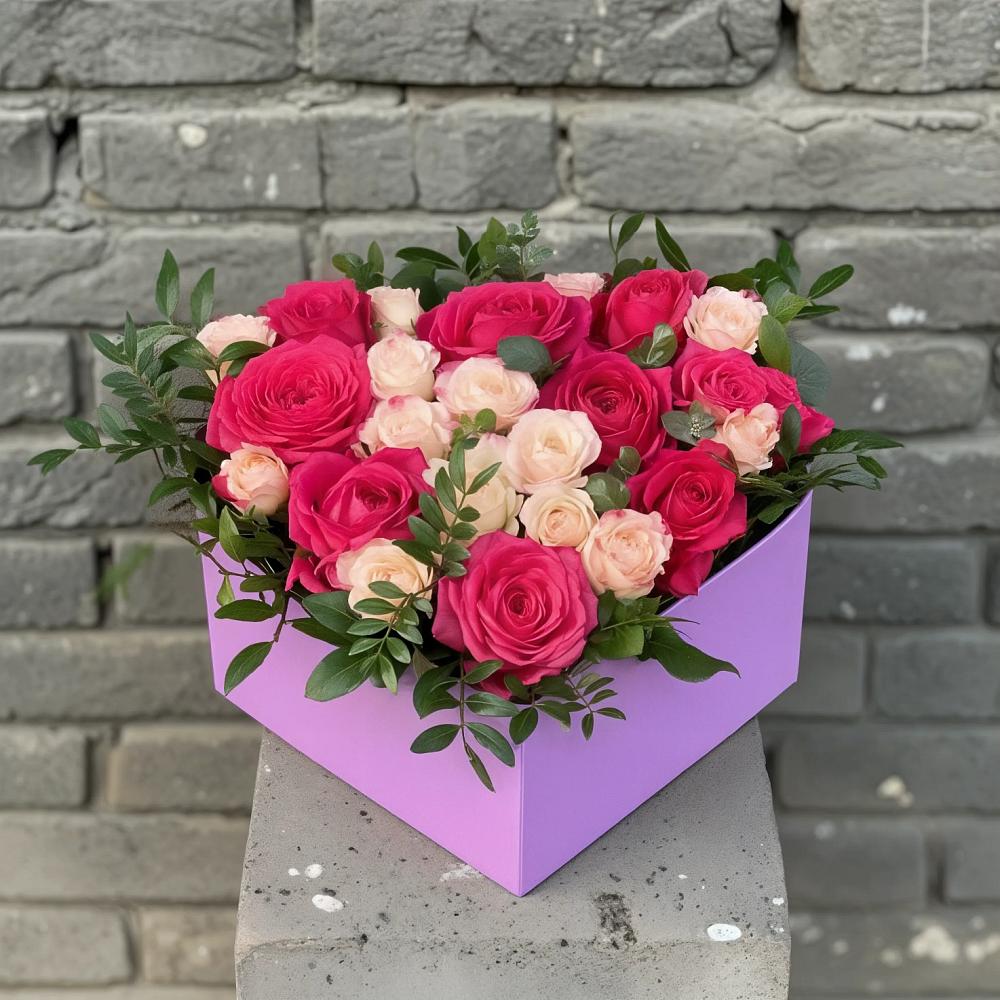 Цветочная композиция из Розы в коробке в Мошенское
