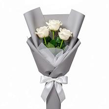 Букет 3 белые розы в Мошенское