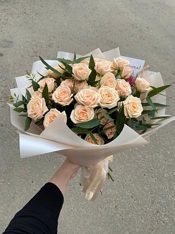 Букет Кремовые розы Латте в Мошенское