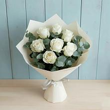 Букет Белые розы в Эвкалипте в Мошенское