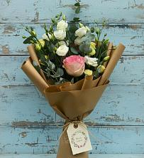 Букет цветов из:  Розы и Лизиантусы в Мошенское