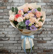Букет цветов из:  Розы, Лизиантусы и Гвоздики #REPLACE_PRED# Мошенское