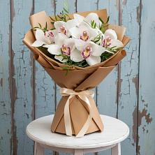 Букет цветов из:  Орхидеи и Розы в Мошенское